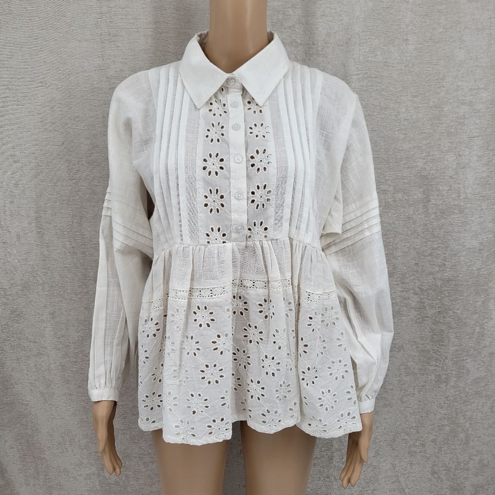 Chic White Floral Blouse